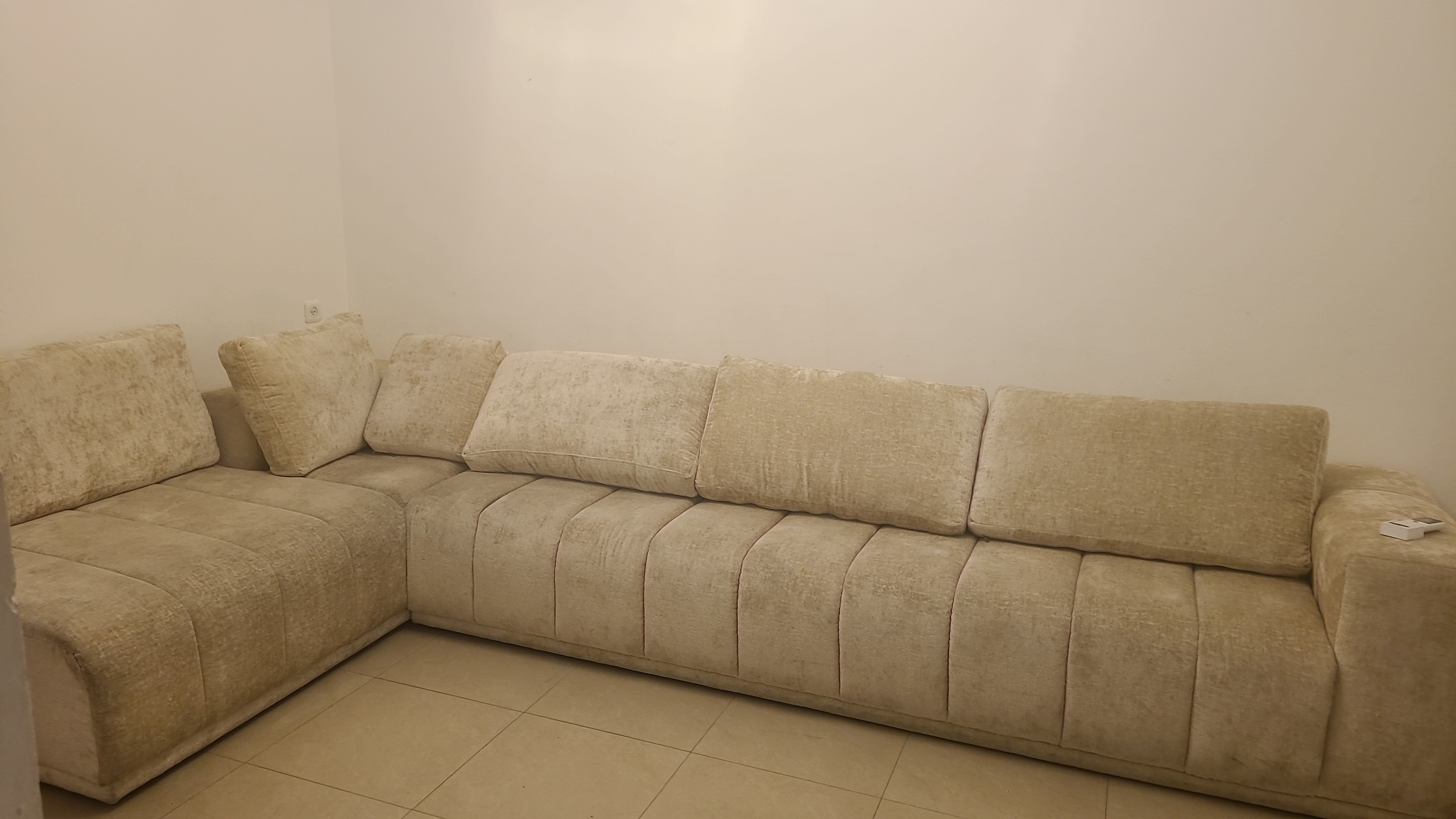 Ground floor spacious clean 2.5 bedroom photo 5