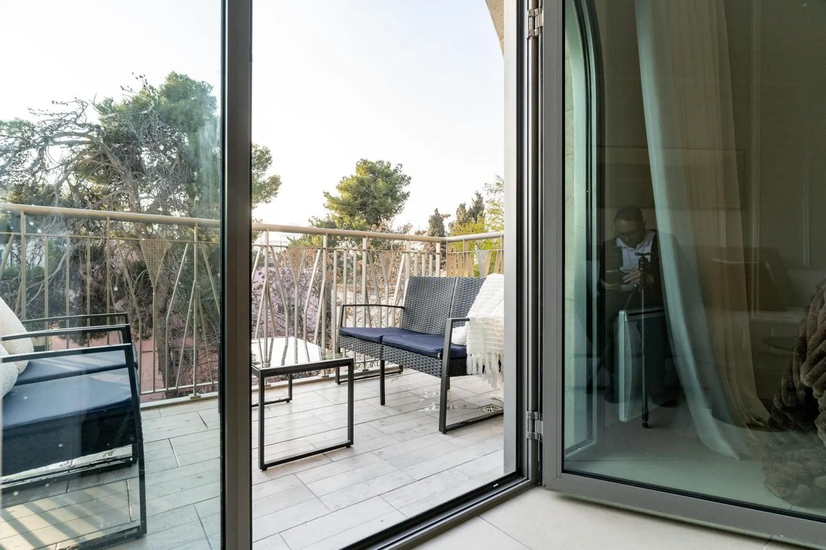 Gorgeous Light-Filled 1BR  photo 2