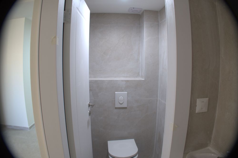 Spacious Newly Renovated 3 BR Apt in Ganei Geulah Avail LT photo 4